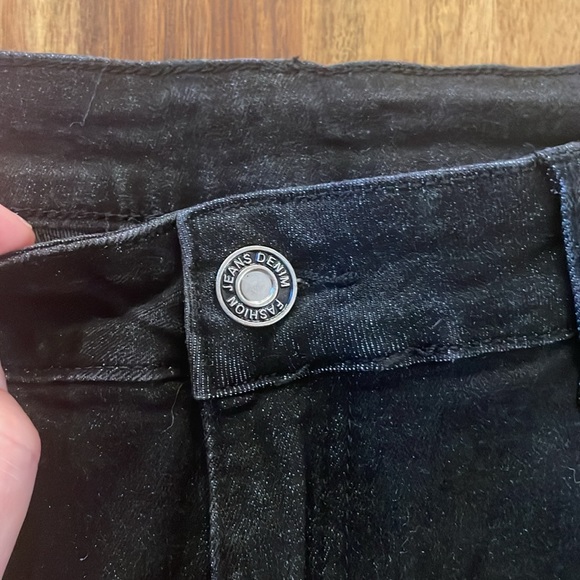 NWT High-waisted distressed skinny jeans - black - size 12 - Picture 5 of 10